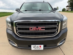 Used 2017  GMC Yukon 4d SUV 4WD SLT at Rooster Auto Sales near Vinton&comma; IA