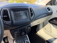 Used 2021  Jeep Compass Latitude FWD at Rooster Auto Sales near Vinton&comma; IA