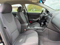 Used 2008  Pontiac G6 4d Sedan Value at Rooster Auto Sales near Vinton&comma; IA