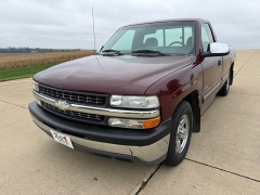 Used 1999  Chevrolet Silverado 1500 2WD Reg Cab Longbed at Rooster Auto Sales near Vinton&comma; IA