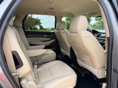 Used 2019  Buick Enclave 4d SUV AWD Essence at Rooster Auto Sales near Vinton&comma; IA