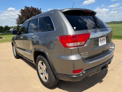 Used 2011  Jeep Grand Cherokee 4d SUV 4WD Limited at Rooster Auto Sales near Vinton&comma; IA