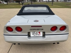 Used 1986  Chevrolet Corvette 2d Convertible at Rooster Auto Sales near Vinton&comma; IA
