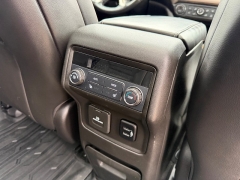 Used 2018  GMC Acadia 4d SUV AWD Denali at Rooster Auto Sales near Vinton&comma; IA