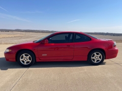 Used 1998  Pontiac Grand Prix 2d Coupe GTP at Rooster Auto Sales near Vinton&comma; IA