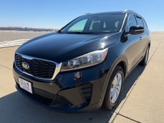 Used 2019  Kia Sorento 4d SUV AWD LX V6 at Rooster Auto Sales near Vinton&comma; IA