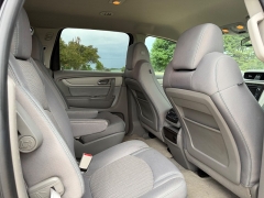 Used 2013  Chevrolet Traverse 4d SUV FWD LT2 at Rooster Auto Sales near Vinton&comma; IA