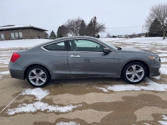 Used 2011  Honda Accord Coupe 2d EX-L V6 Auto at Rooster Auto Sales near Vinton&comma; IA