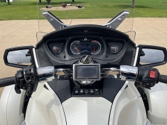Used 2011 Can-Am 3 Wheel Cycle Spyder RS-S SM5 at Rooster Auto Sales near Vinton, IA