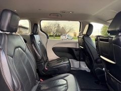 Used 2017  Chrysler Pacifica 4d Wagon Touring-L Plus at Rooster Auto Sales near Vinton&comma; IA