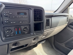 Used 2003  Chevrolet Tahoe 4d SUV 4WD Z71 at Rooster Auto Sales near Vinton&comma; IA