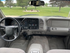 Used 1999 GMC Suburban 1500 SUV 4WD SLT at Rooster Auto Sales near Vinton, IA