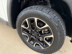 Used 2019  Jeep Compass 4d SUV 4WD Upland Edition at Rooster Auto Sales near Vinton&comma; IA