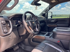 Used 2020 Chevrolet Silverado 2500 4WD Crew Cab High Country Dsl at Rooster Auto Sales near Vinton, IA