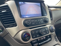 Used 2017 GMC Yukon XL 4d SUV 4WD Denali at Rooster Auto Sales near Vinton, IA