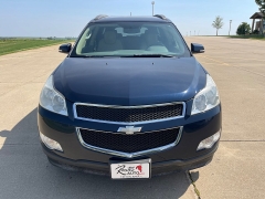 Used 2011 Chevrolet Traverse 4d SUV AWD LT2 at Rooster Auto Sales near Vinton, IA