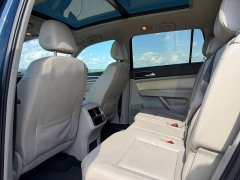 Used 2018  Volkswagen Atlas 3&period;6L V6 SEL FWD at Rooster Auto Sales near Vinton&comma; IA