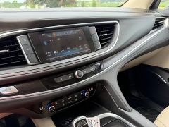 Used 2019  Buick Enclave 4d SUV AWD Essence at Rooster Auto Sales near Vinton&comma; IA
