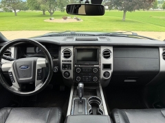 Used 2016  Ford Expedition 4d SUV 4WD Limited at Rooster Auto Sales near Vinton&comma; IA