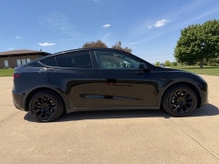 Used 2021  Tesla Model Y Long Range AWD at Rooster Auto Sales near Vinton&comma; IA