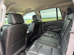 Used 2017  GMC Yukon 4d SUV 4WD SLT at Rooster Auto Sales near Vinton&comma; IA