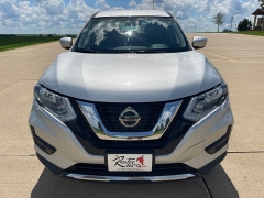 Used 2018 Nissan Rogue 4d SUV AWD S at Rooster Auto Sales near Vinton, IA