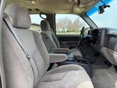 Used 2003  Chevrolet Tahoe 4d SUV 4WD Z71 at Rooster Auto Sales near Vinton&comma; IA