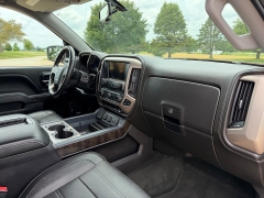 Used 2014  GMC Sierra 1500 4WD Crew Cab Denali at Rooster Auto Sales near Vinton&comma; IA