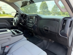 Used 2015  GMC Sierra 1500 4WD Crew Cab at Rooster Auto Sales near Vinton&comma; IA