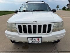 Used 2000  Jeep Grand Cherokee 4d SUV 4WD Limited V8 at Rooster Auto Sales near Vinton&comma; IA