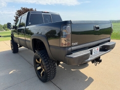 Used 2006  Chevrolet Silverado 2500 4WD Crew Cab HD LS at Rooster Auto Sales near Vinton&comma; IA