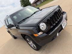 Used 2017  Jeep Patriot 4d SUV 4WD High Altitude at Rooster Auto Sales near Vinton&comma; IA