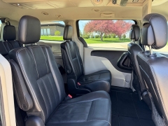 Used 2013  Chrysler Town & Country 4d Wagon Touring at Rooster Auto Sales near Vinton&comma; IA