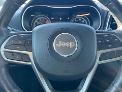 Used 2019  Jeep Cherokee 4d SUV 4WD Limited 3&period;2L at Rooster Auto Sales near Vinton&comma; IA
