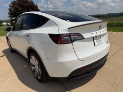 Used 2021  Tesla Model Y Long Range AWD at Rooster Auto Sales near Vinton&comma; IA