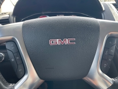 Used 2015 GMC Acadia 4d SUV AWD SLE-2 at Rooster Auto Sales near Vinton, IA
