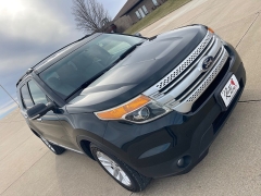 Used 2014  Ford Explorer 4d SUV 4WD XLT at Rooster Auto Sales near Vinton&comma; IA