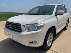Used 2010 Toyota Highlander 4d SUV AWD SE at Rooster Auto Sales near Vinton, IA