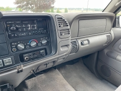 Used 1999 GMC Suburban 1500 SUV 4WD SLT at Rooster Auto Sales near Vinton, IA