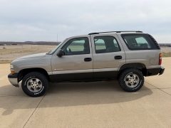 Used 2003  Chevrolet Tahoe 4d SUV 4WD Z71 at Rooster Auto Sales near Vinton&comma; IA