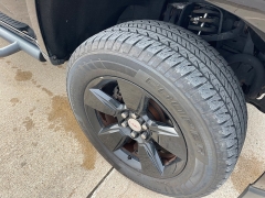 Used 2015  GMC Canyon 4WD Crew Cab SLT at Rooster Auto Sales near Vinton&comma; IA