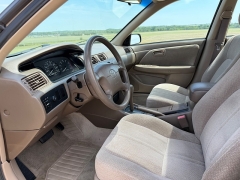 Used 2000  Toyota Camry 4d Sedan XLE at Rooster Auto Sales near Vinton&comma; IA
