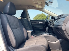 Used 2018 Nissan Rogue 4d SUV AWD SV at Rooster Auto Sales near Vinton, IA