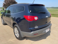 Used 2011 Chevrolet Traverse 4d SUV AWD LT2 at Rooster Auto Sales near Vinton, IA