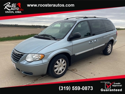 Used 2005 Chrysler Town & Country 4d Wagon Touring at Rooster Auto Sales near Vinton, IA