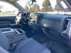 Used 2016  Chevrolet Silverado 1500 4WD Double Cab LT Z71 at Rooster Auto Sales near Vinton&comma; IA