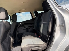 Used 2015  Ford Escape 4d SUV 4WD SE at Rooster Auto Sales near Vinton&comma; IA