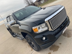 Used 2015  GMC Canyon 4WD Crew Cab SLT at Rooster Auto Sales near Vinton&comma; IA