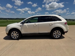 Used 2008  Lincoln MKX 4d SUV AWD at Rooster Auto Sales near Vinton&comma; IA