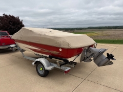 Used 2000  Glastron Boat at Rooster Auto Sales near Vinton&comma; IA